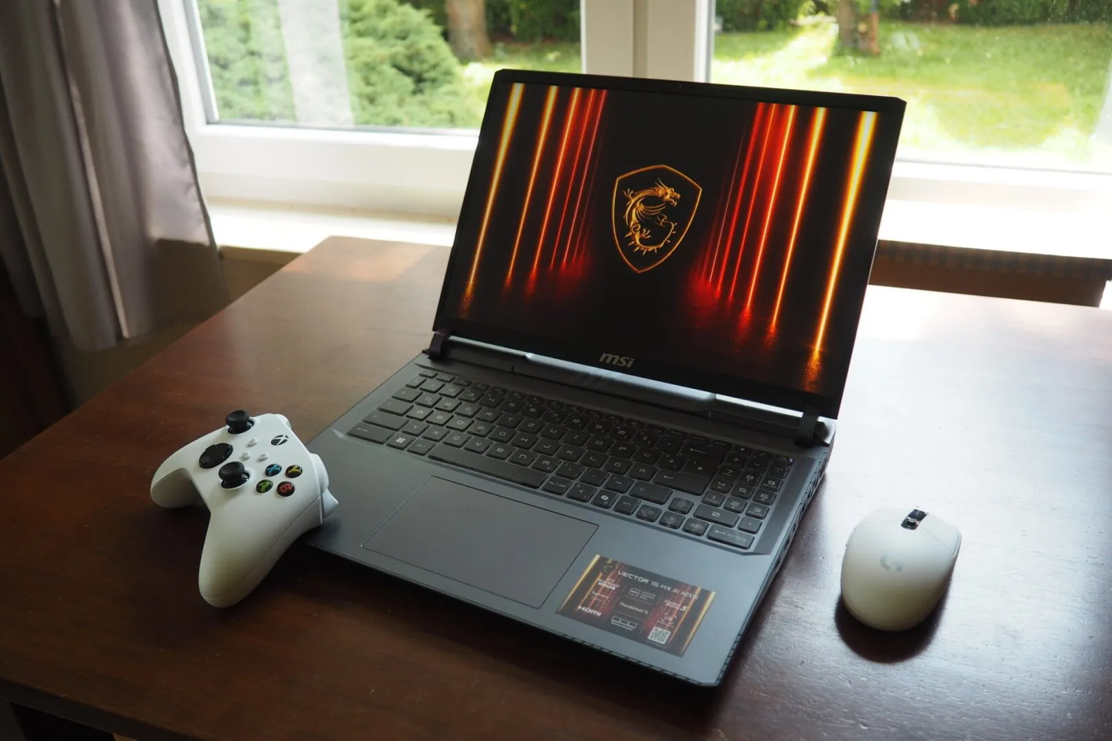 Обзор MSI Vector 16 HX AI: Мощный игровой ноутбук с богатым набором функций и видеокартой RTX 5070 Ti